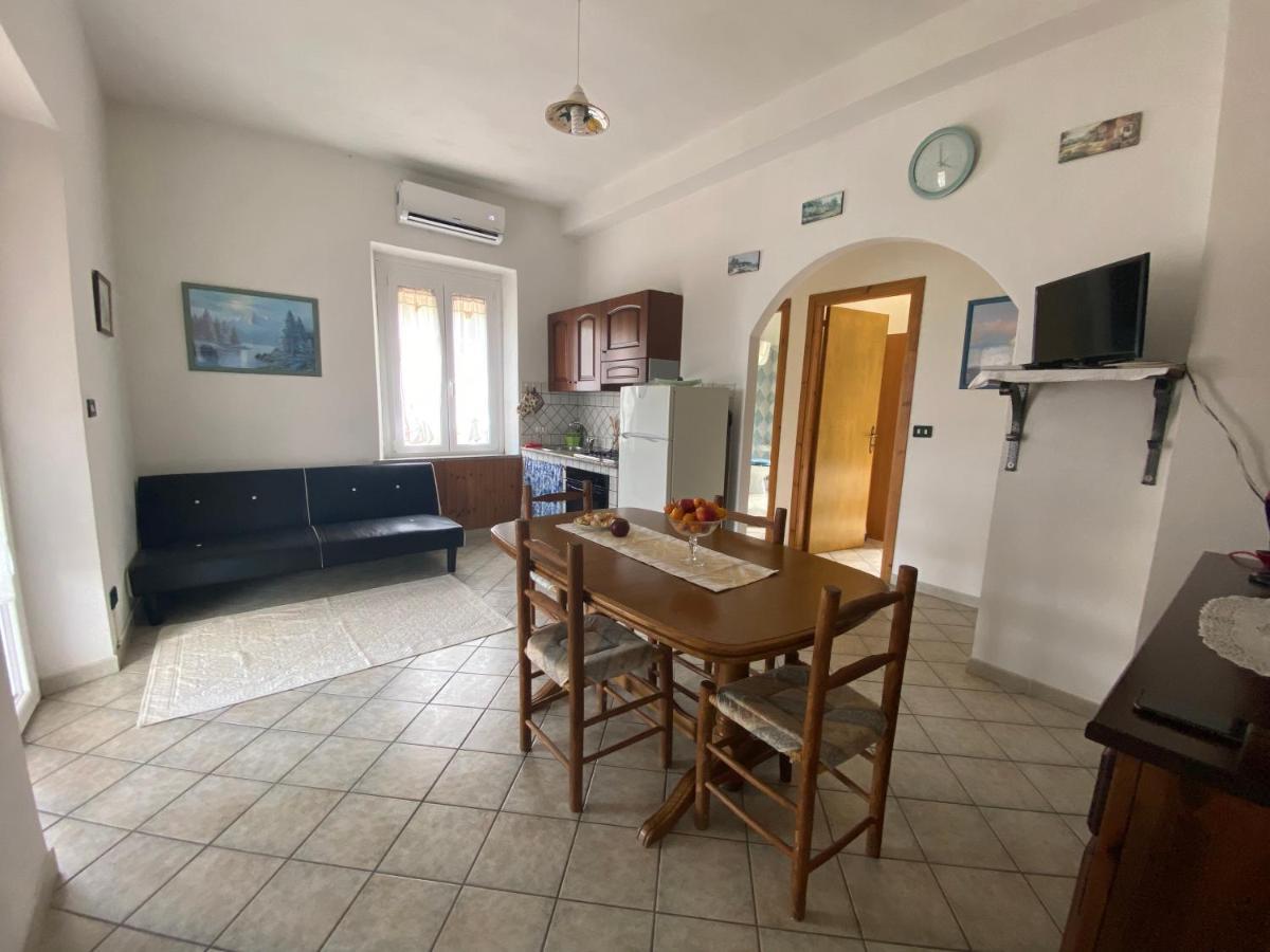 Ferienwohnung Il Bacio Del Sole Tertenìa Exterior foto