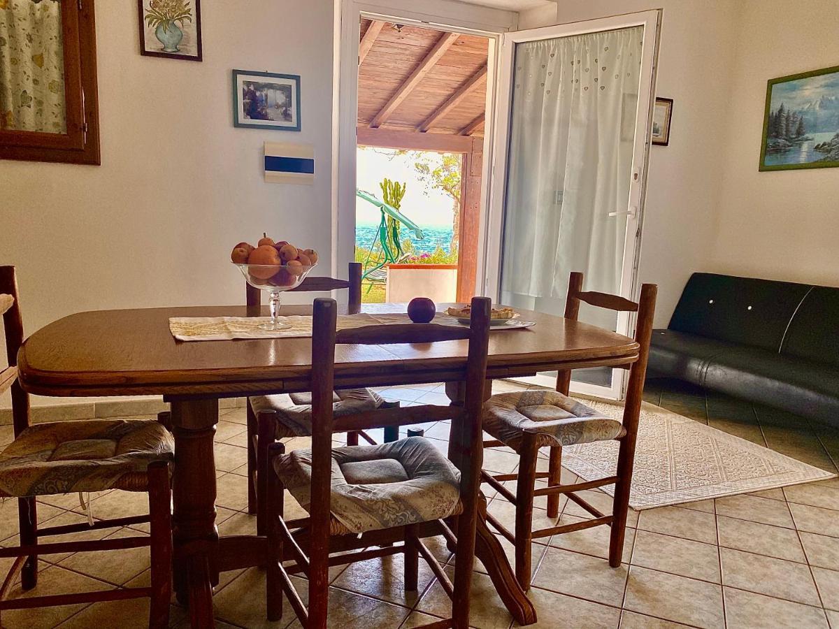 Ferienwohnung Il Bacio Del Sole Tertenìa Exterior foto